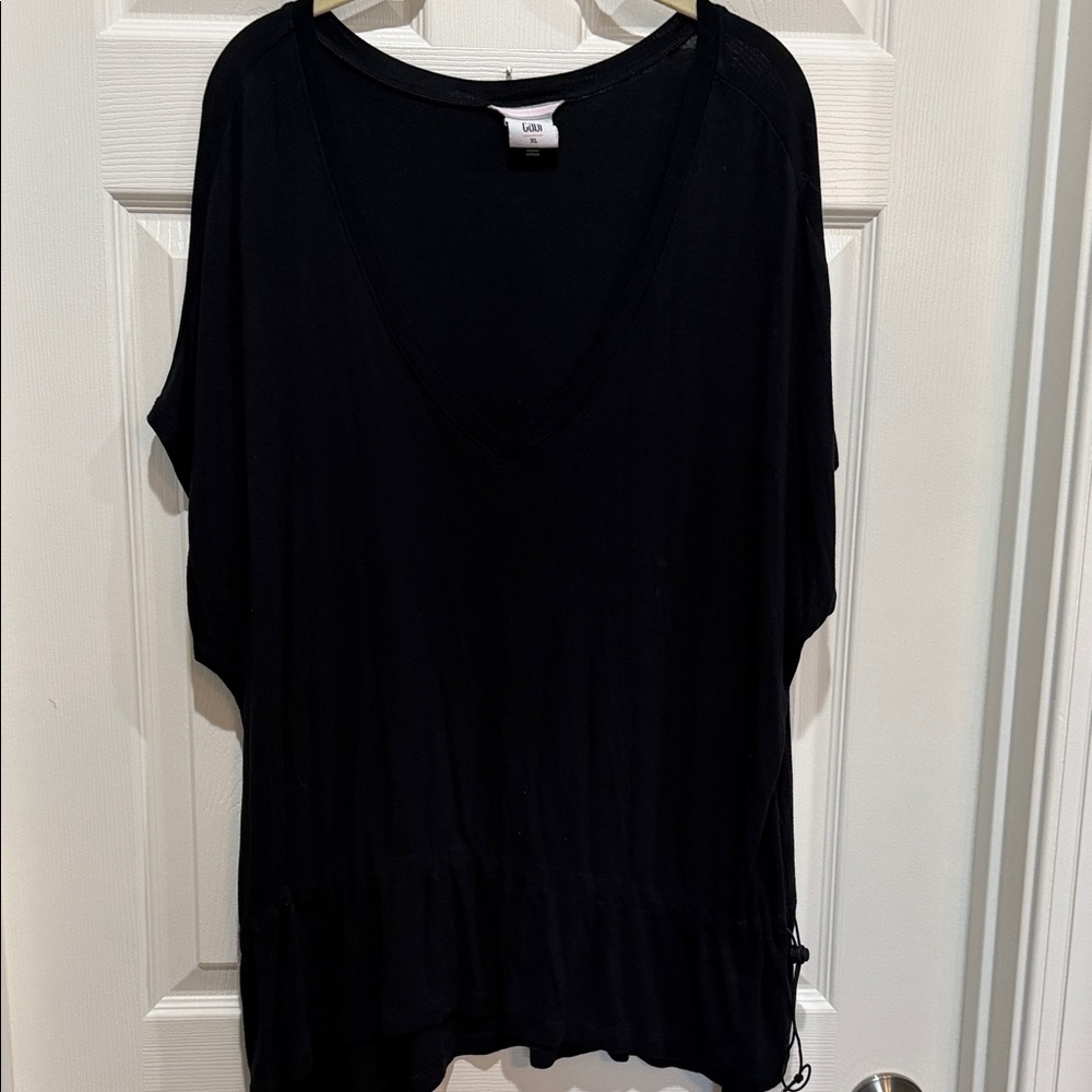 CAbi Classic Black V-Neck Short Sleeve Tee